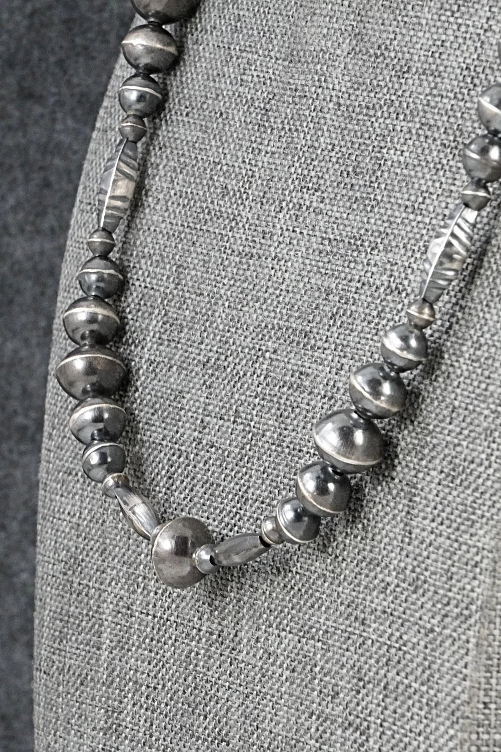 Sterling Silver Navajo Pearl Necklace 18" - Vintage