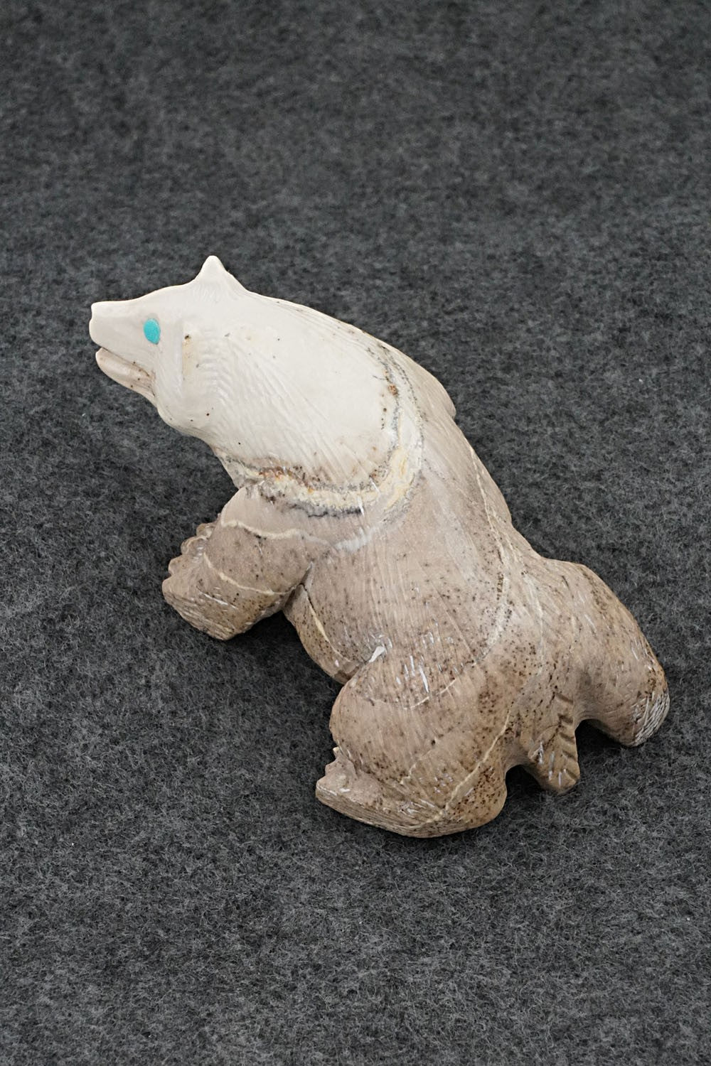 Badger Zuni Fetish Carving - Derrick Kaamasee