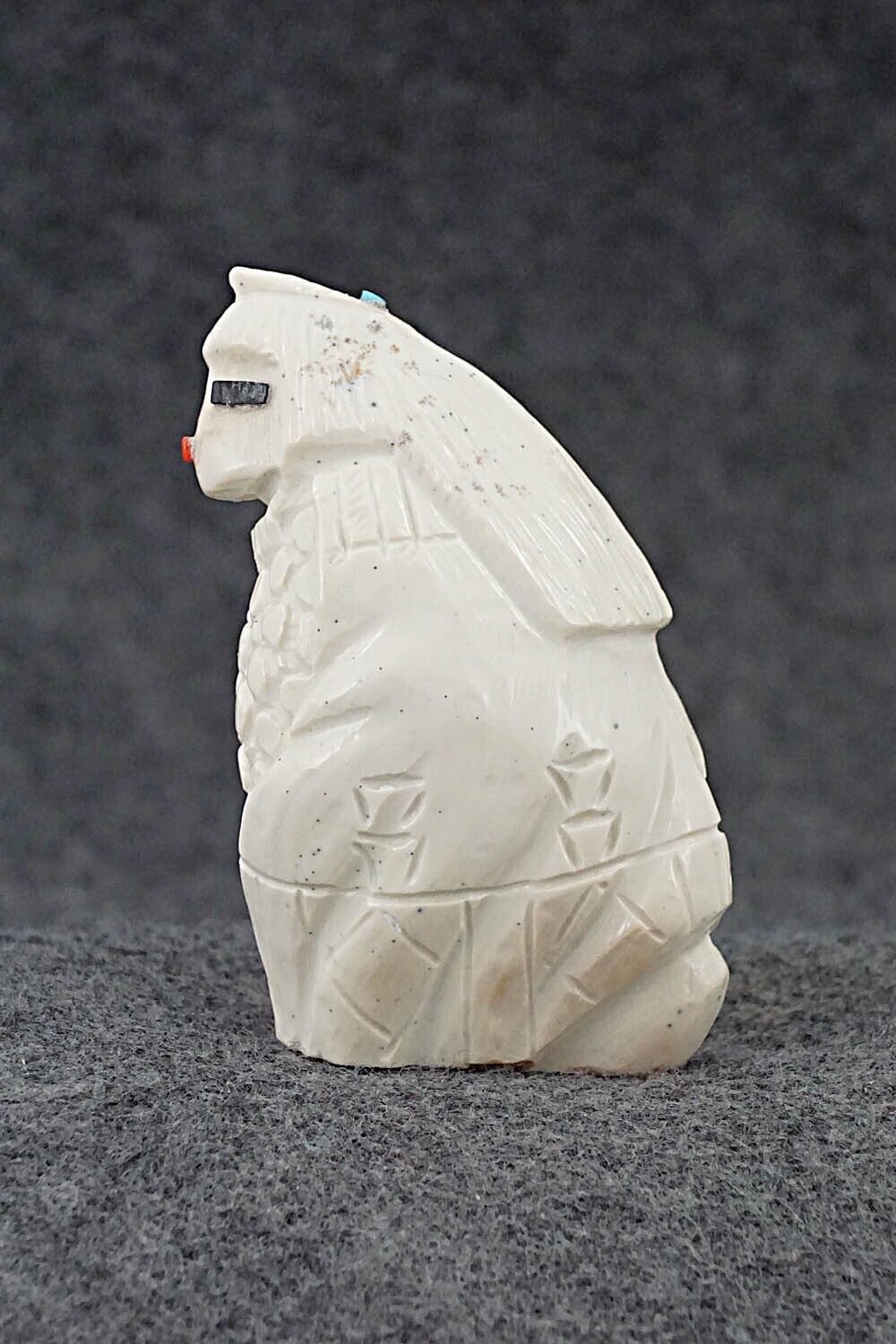 Corn Maiden Zuni Fetish Carving - Derrick Kaamasee