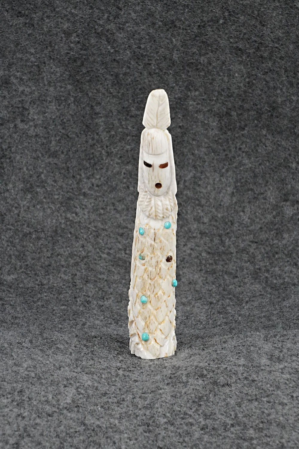 Corn Maiden Zuni Fetish Carving - Garrick Weeka