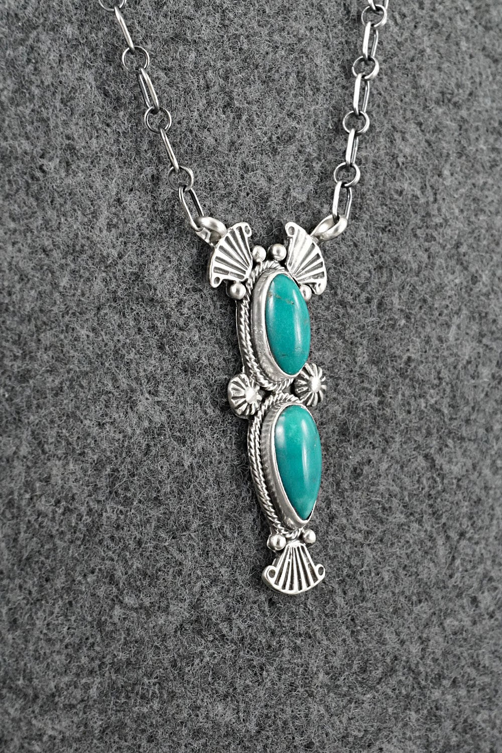 Turquoise & Sterling Silver Necklace - Verley Betone