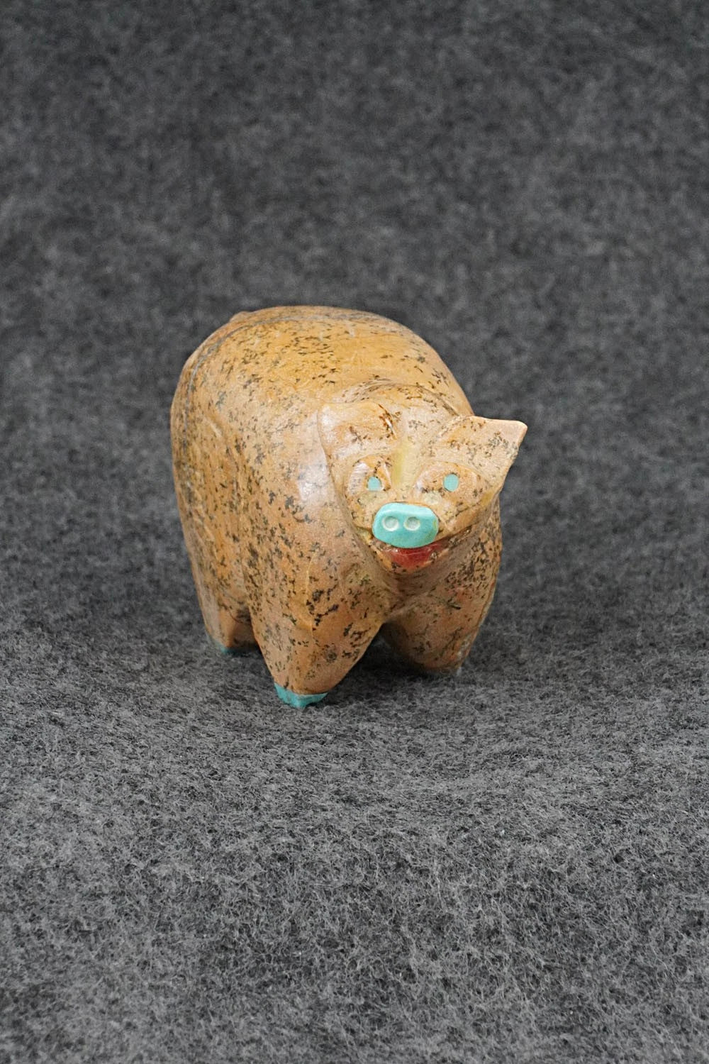 Pig Zuni Fetish Carving - Freddie Leekya