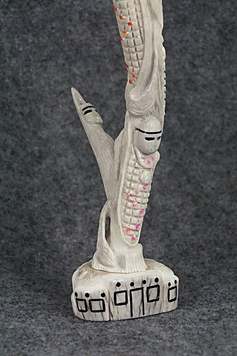 Corn Maidens Zuni Fetish Carving - Destry Siutza
