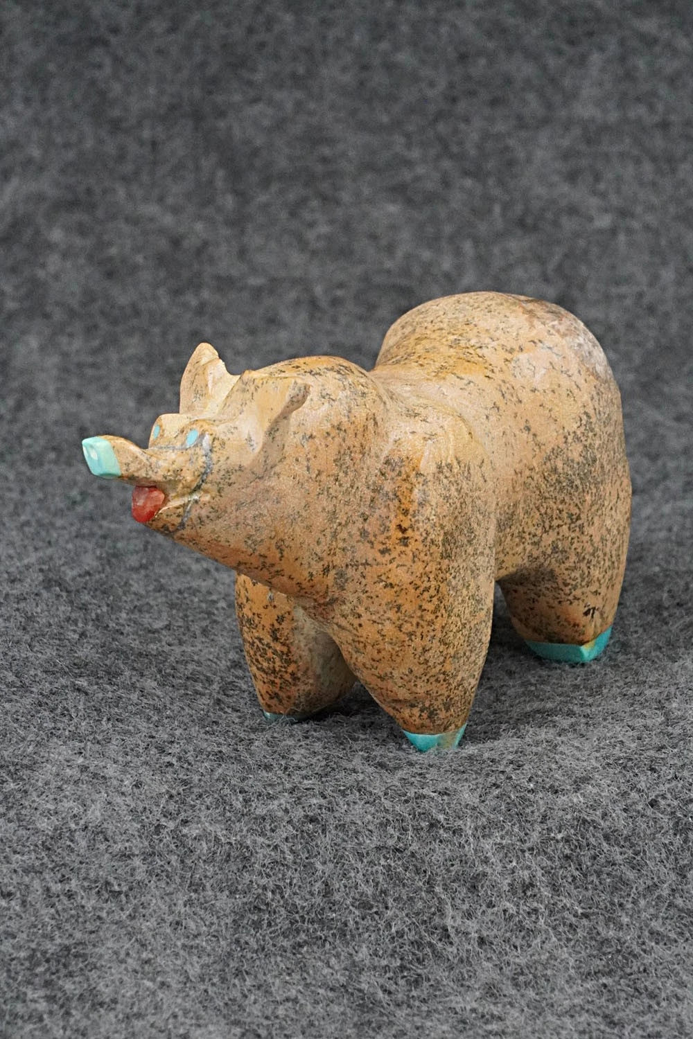 Pig Zuni Fetish Carving - Freddie Leekya