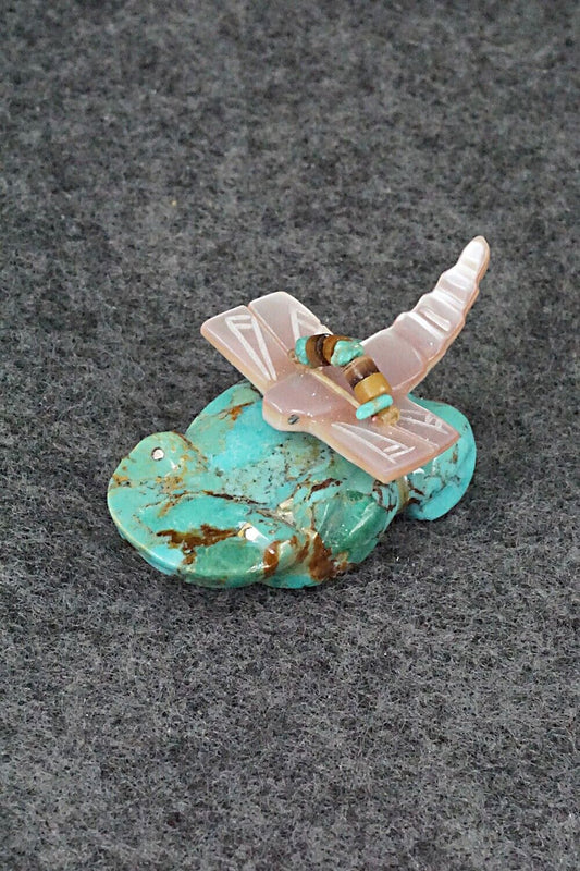 Frog with Dragonfly Zuni Fetish Carving - Daisy Rose Leonard