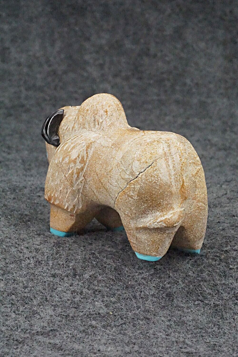 Buffalo Zuni Fetish Carving - Freddie Leekya