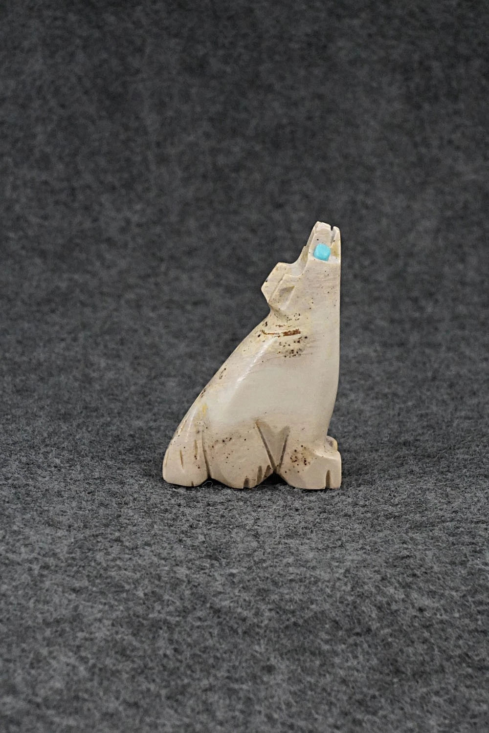 Wolf Zuni Fetish Carving - Cody Chavez