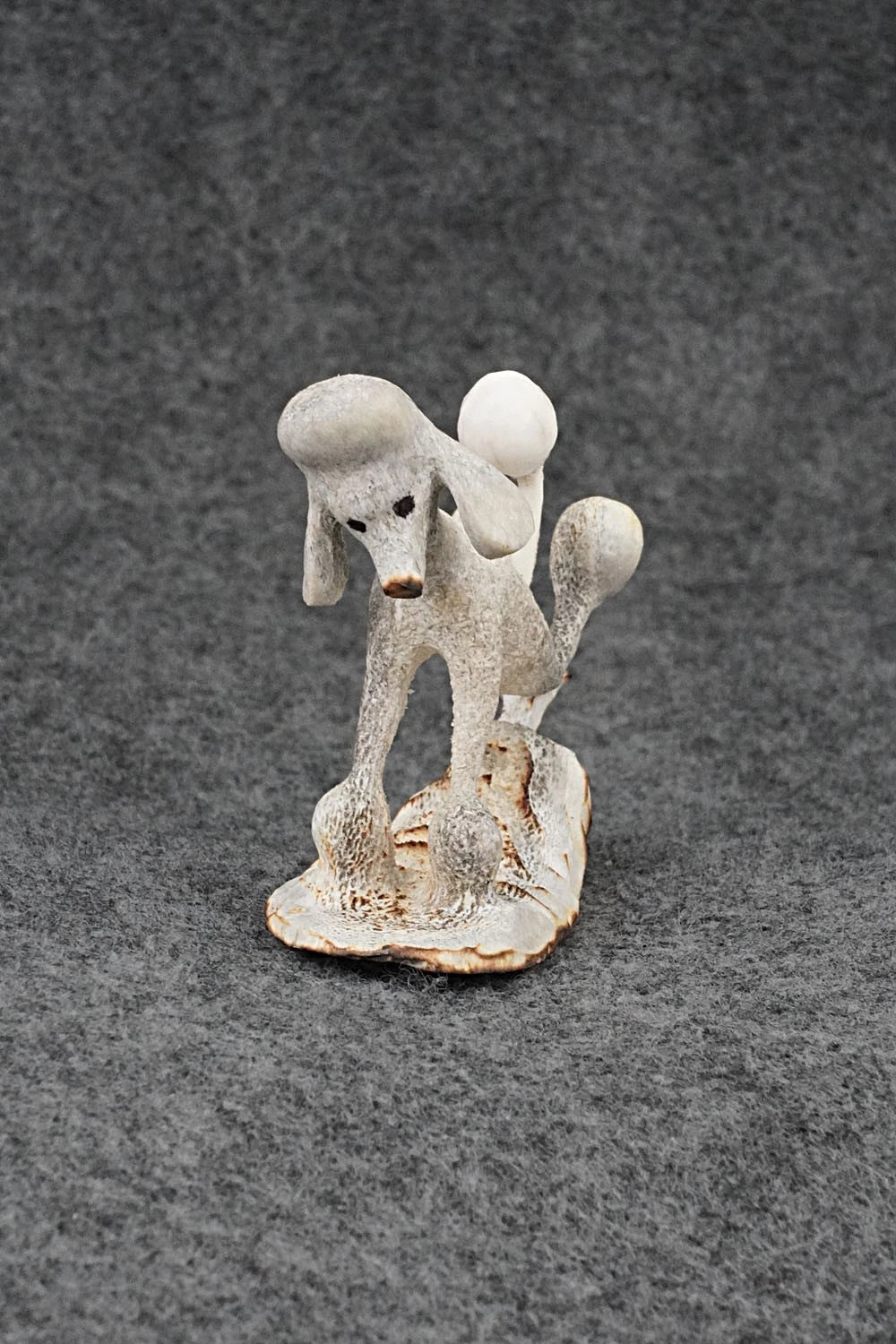 Dog Zuni Fetish Carving - Ruben Najera