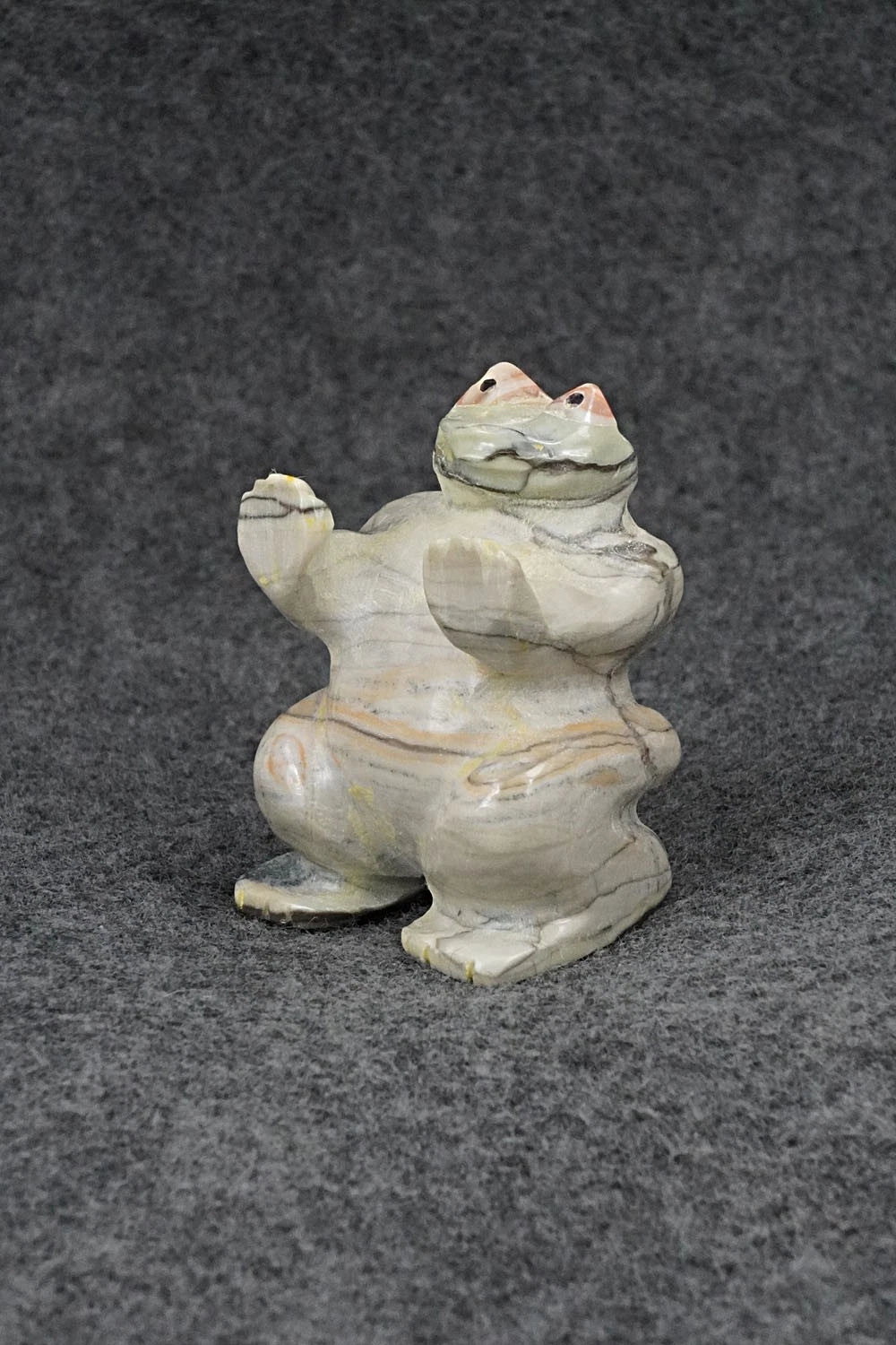 Frog Zuni Fetish Carving - Freddie Leekya