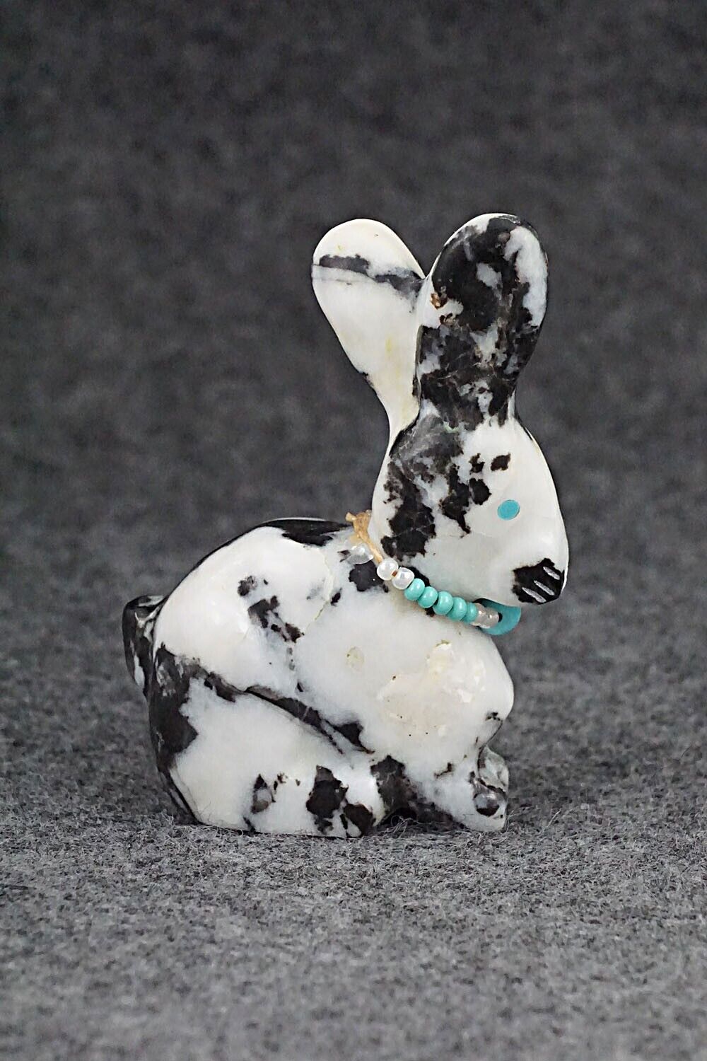 Jack Rabbit Zuni Fetish Carving - Andres Lementino
