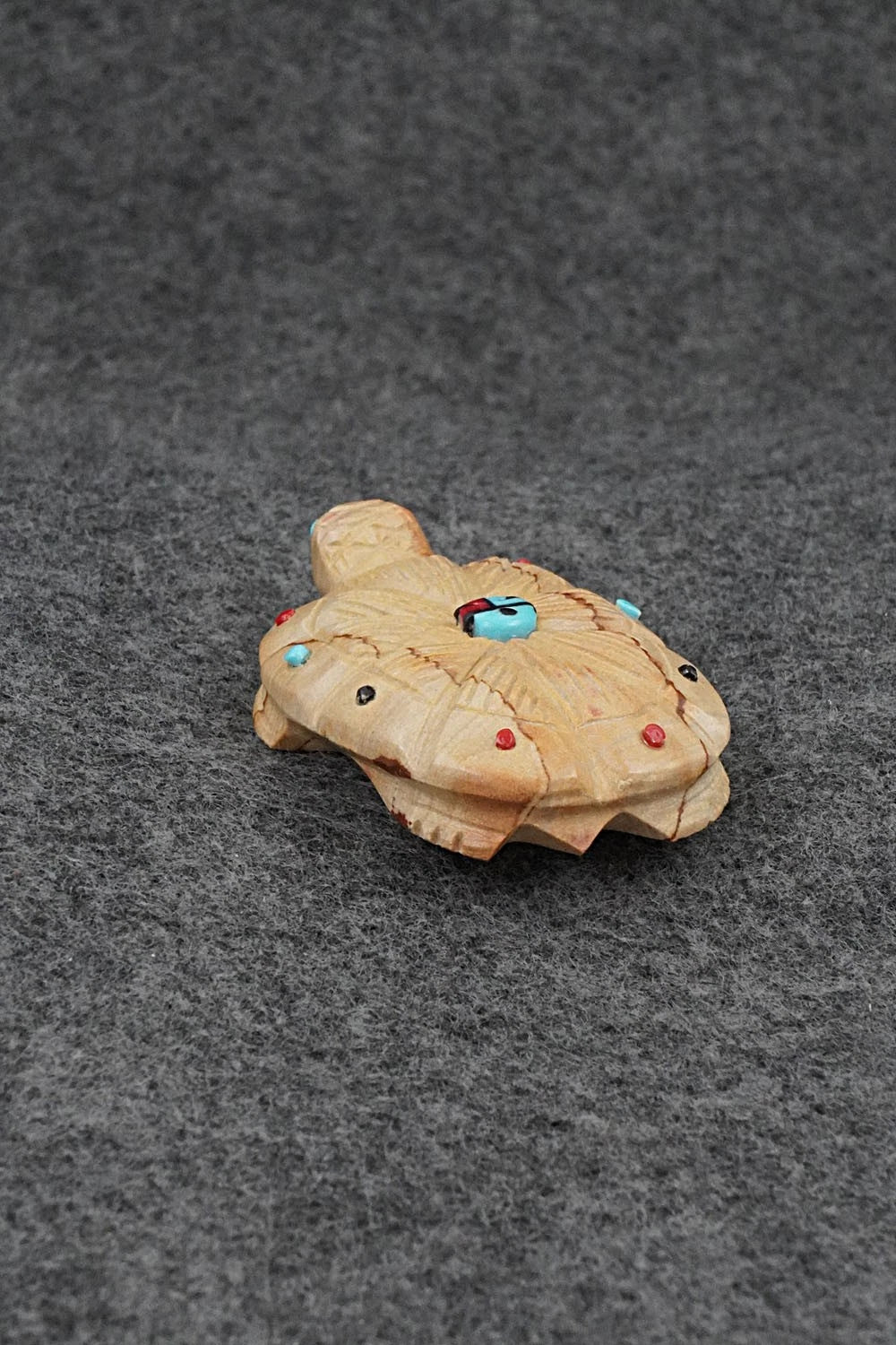 Turtle Zuni Fetish Carving - Danette Laate