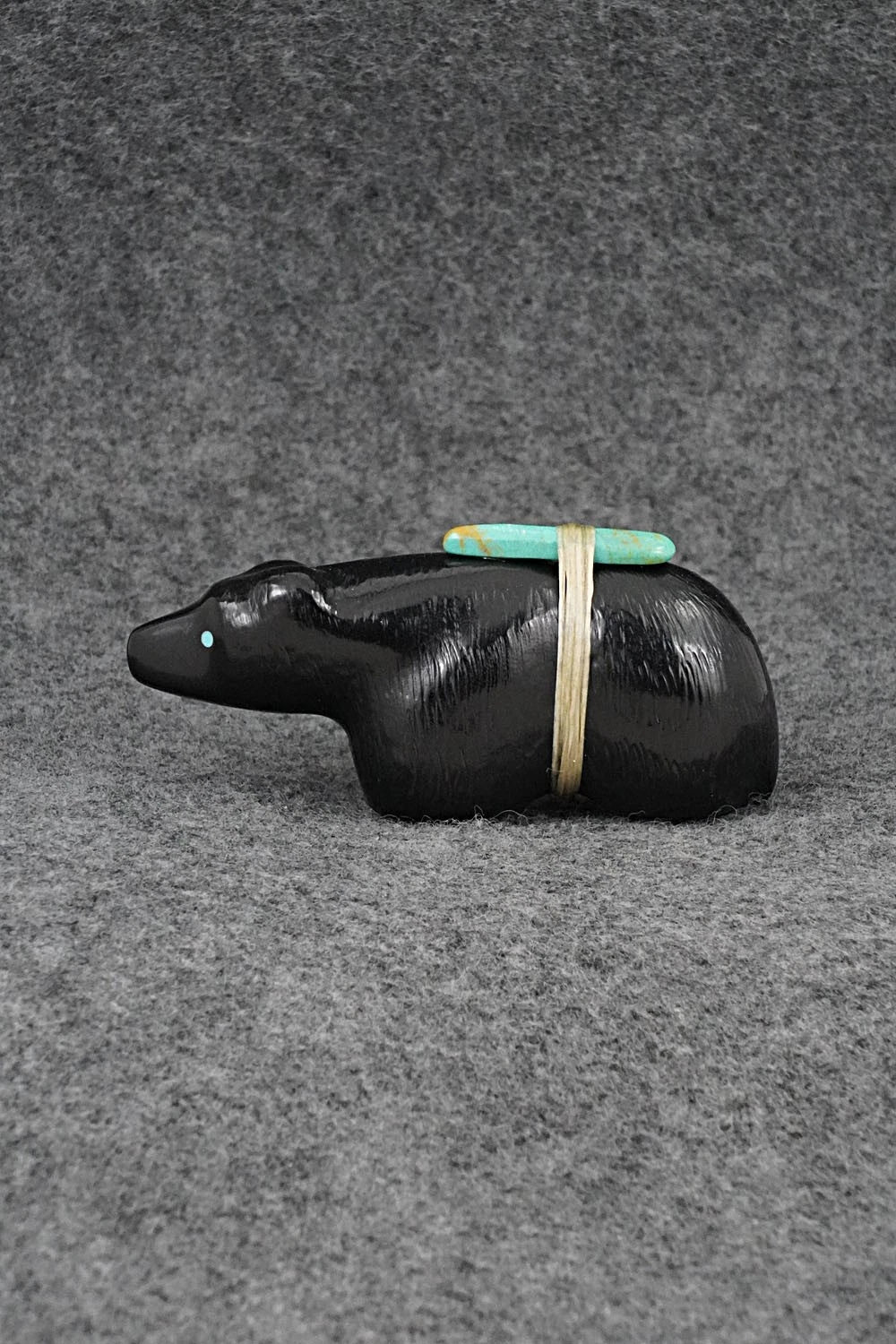 Bear Zuni Fetish Carving - Herbert Halate