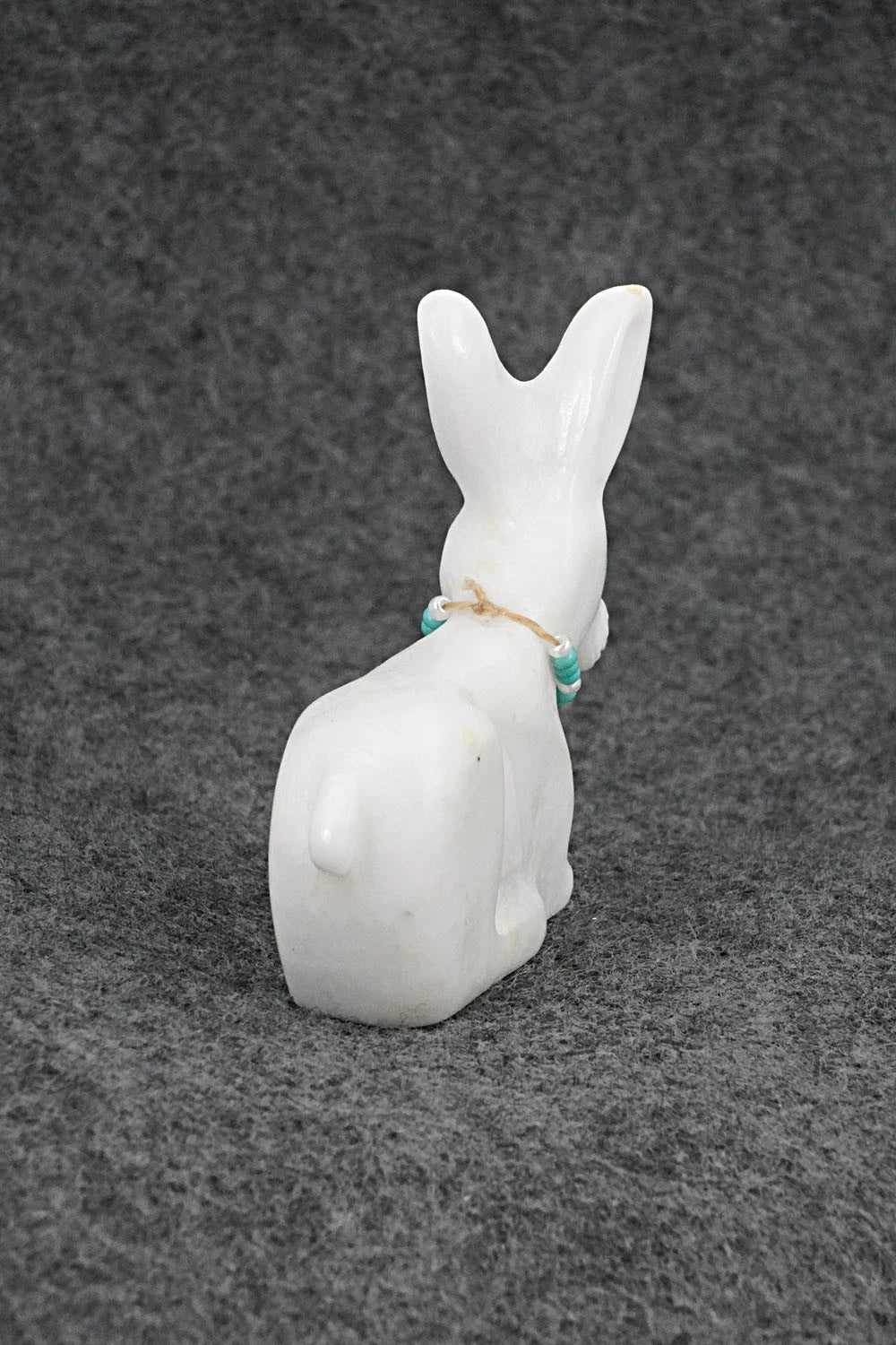 Jack Rabbit Zuni Fetish Carving - Andres Lementino