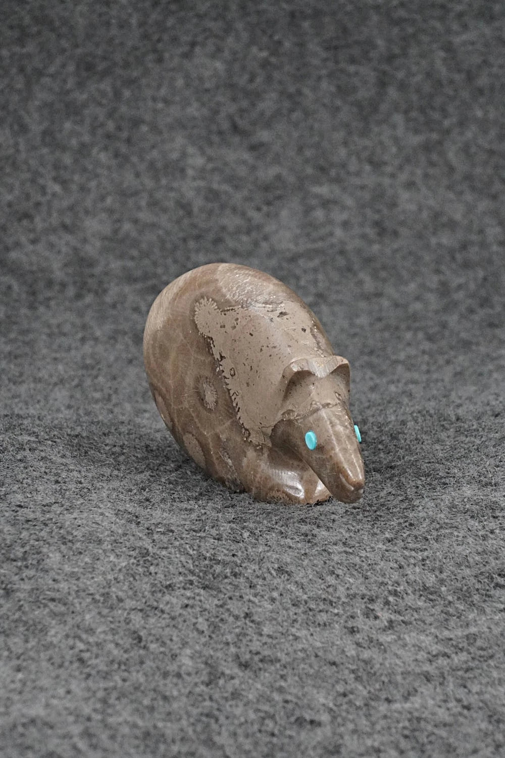 Bear Zuni Fetish Carving - Ronnie Lunasee