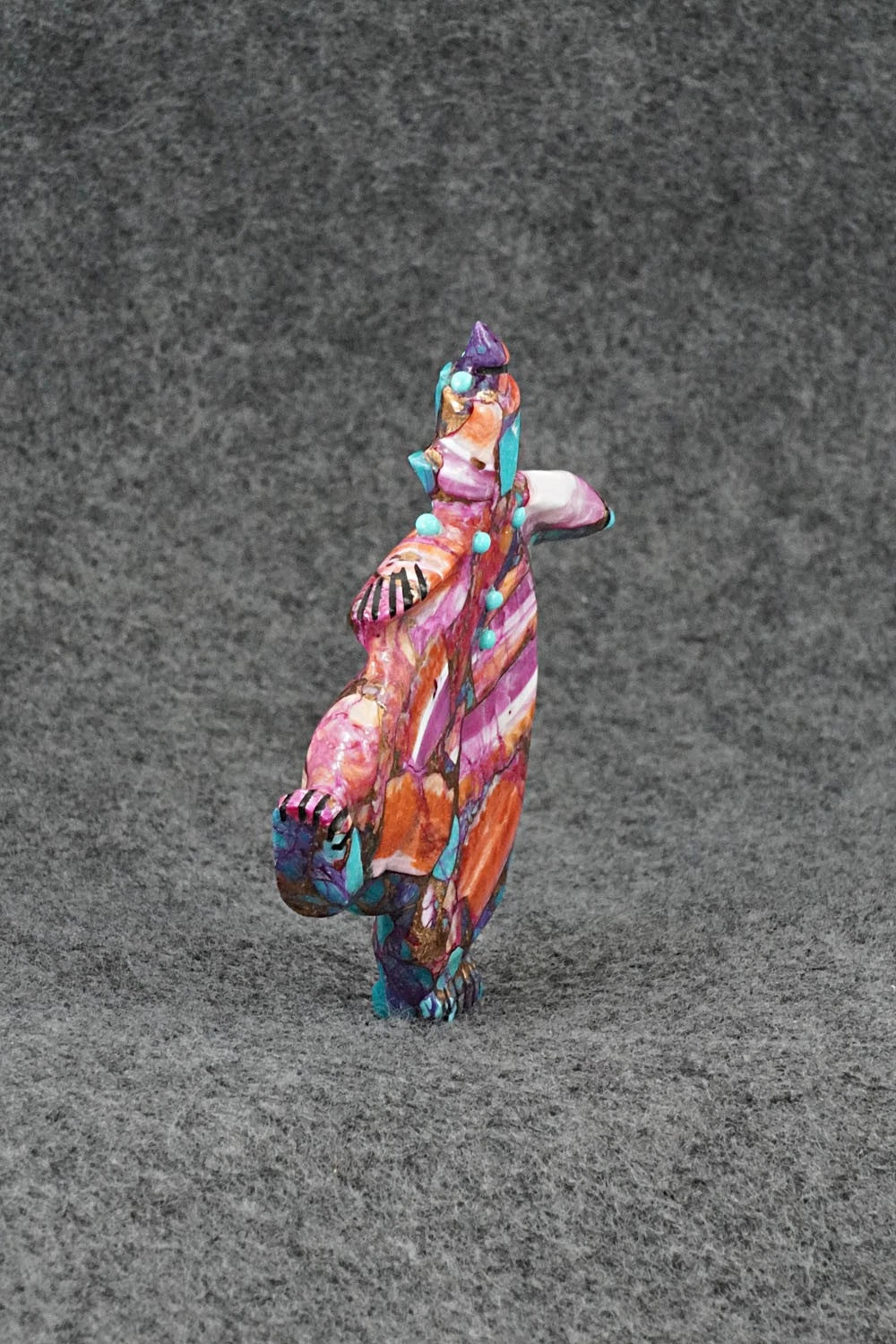 Bear Zuni Fetish Carving - Claudia Peina