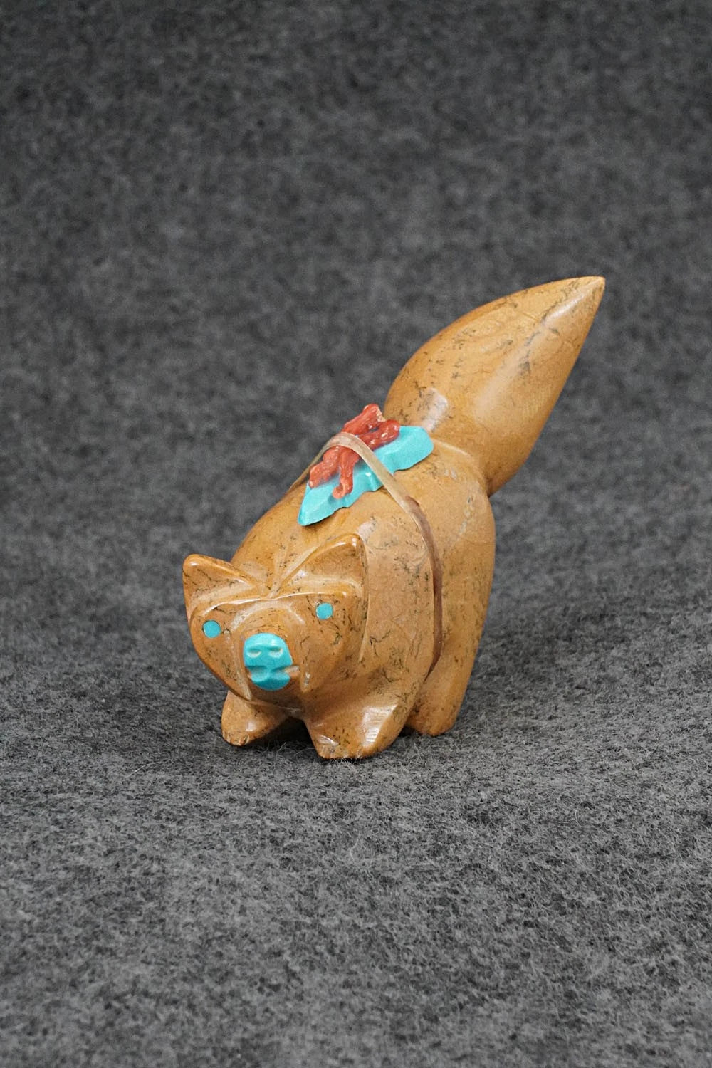 Fox Zuni Fetish Carving - Enrike Leekya