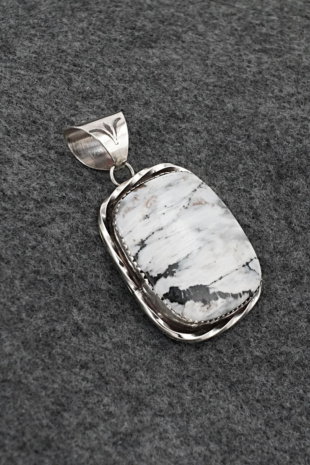 White Buffalo & Sterling Silver Pendant - Ernest Hawthorne