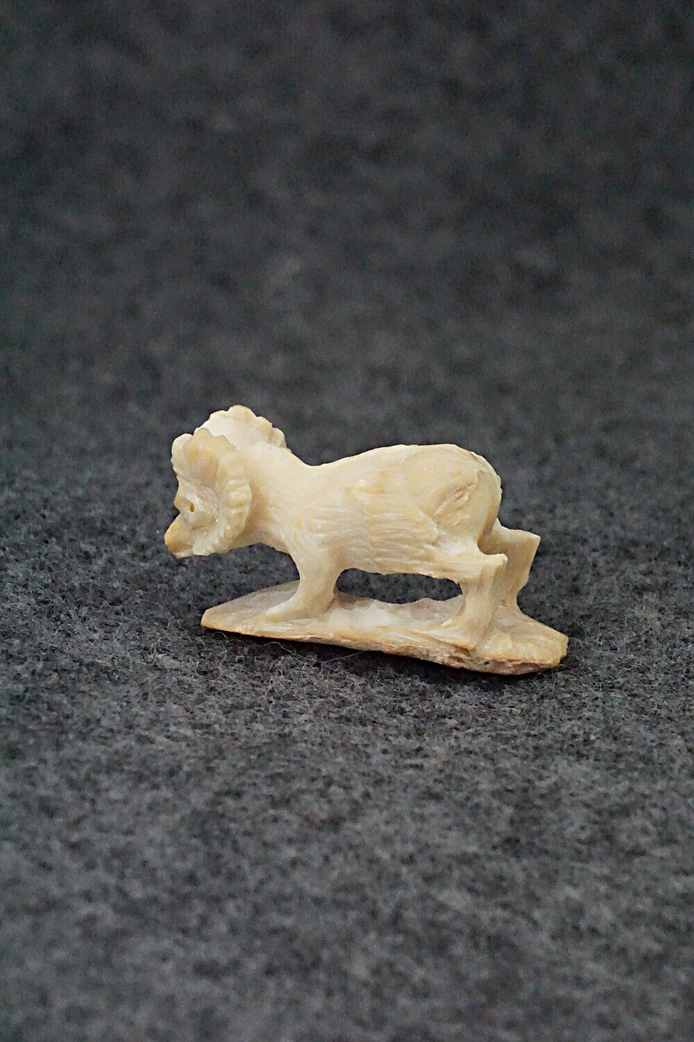 Mini Ram Zuni Fetish Carving - Lewis Malie Jr.