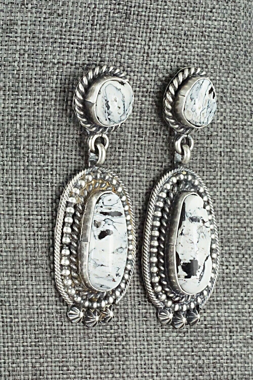 White Buffalo & Sterling Silver Pendant & Earrings Set - Raymond Delgarito