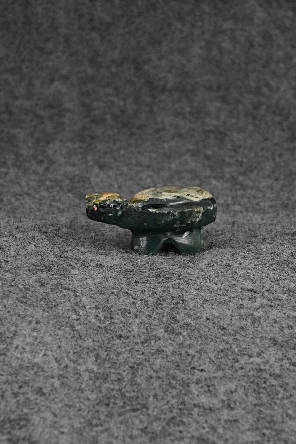 Turtle Zuni Fetish Carving - Benina Kallestewa