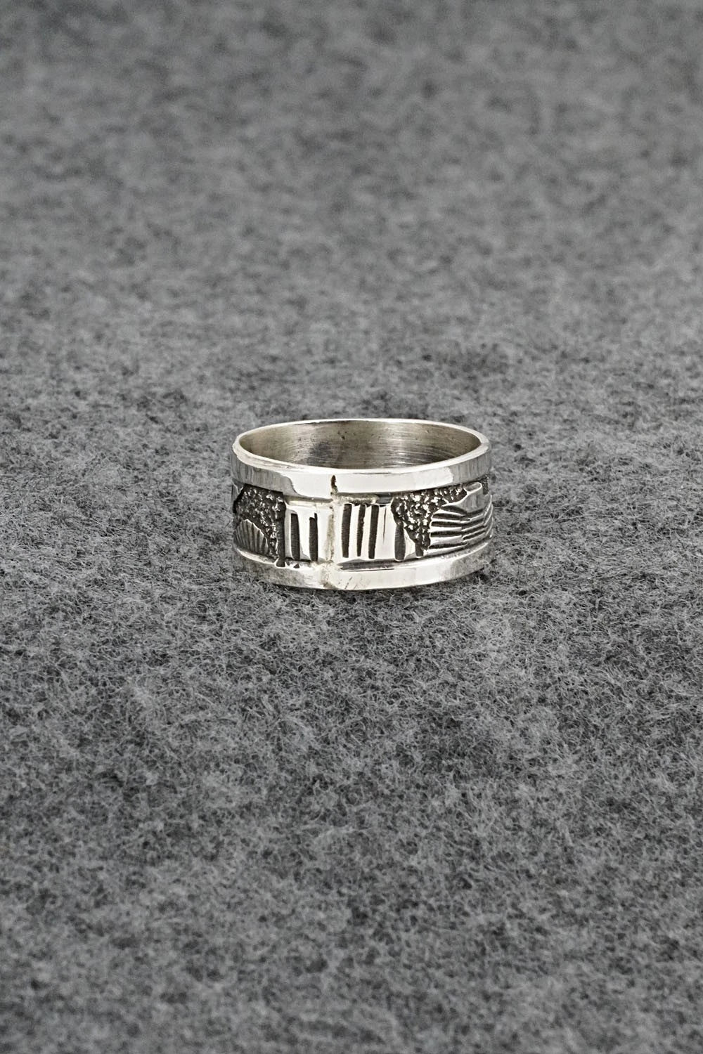 Sterling Silver Ring - Elaine Becenti - Size 9