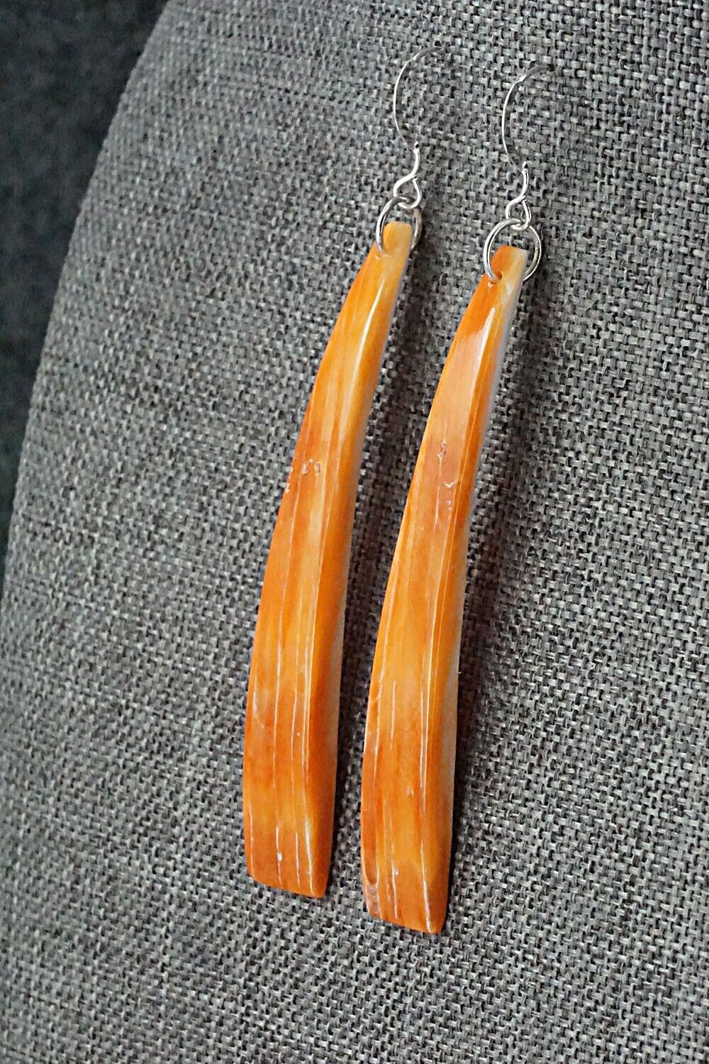 Spiny Oyster & Sterling Silver Earrings - Jesus Espino