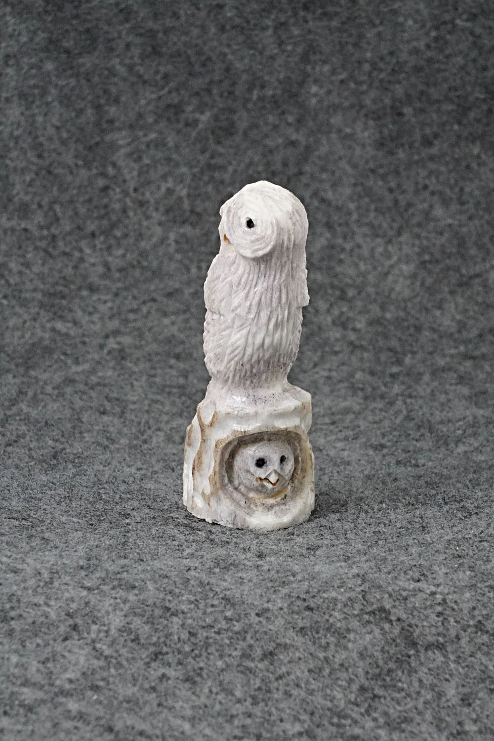 Owls Zuni Fetish Carving - Ruben Najera