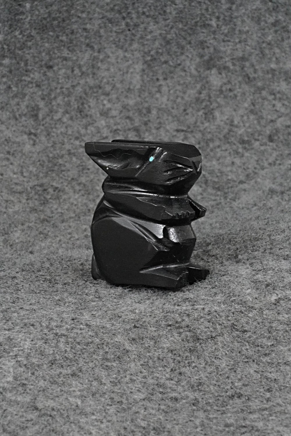 Rabbit Zuni Fetish Carving - Tony Mackel