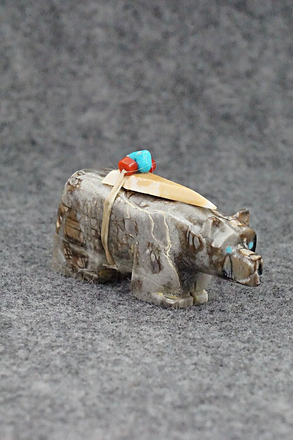 Bear Zuni Fetish Carving - Alex Tsethlikai