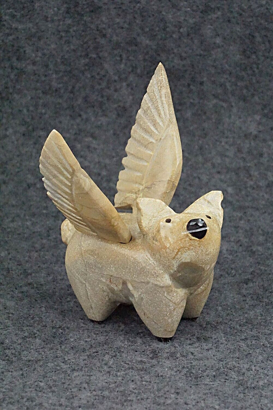 Flying Pig Zuni Fetish Carving - Enrike Leekya