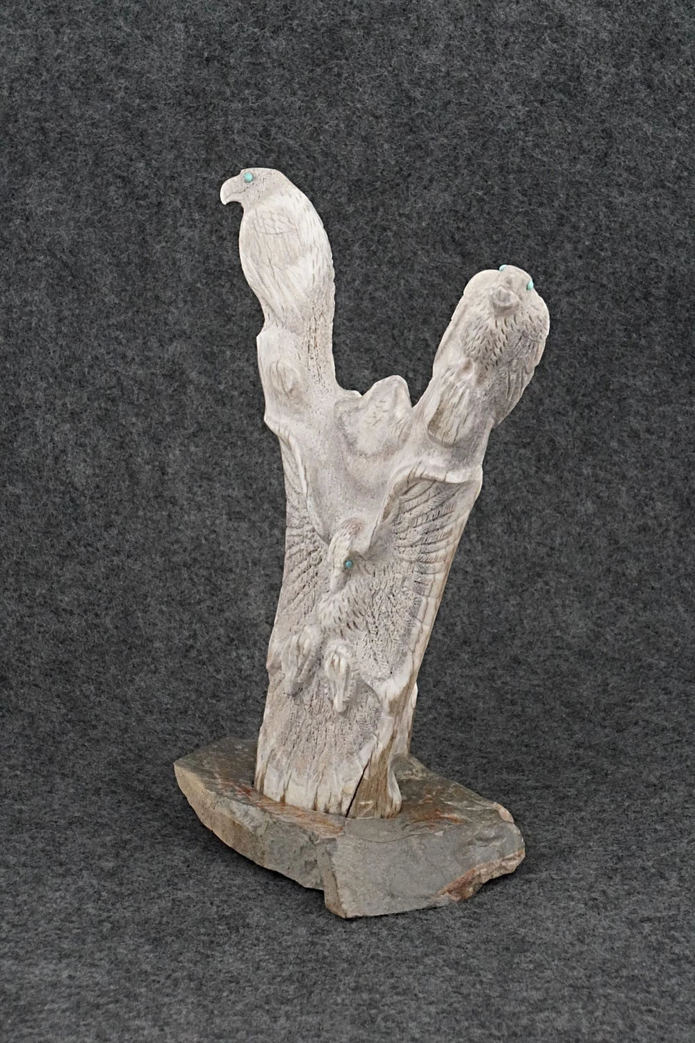 Eagle Zuni Fetish Carving - Terrance Panteah