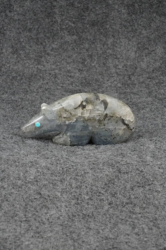 Bear Zuni Fetish Carving - Ronnie Lunasee