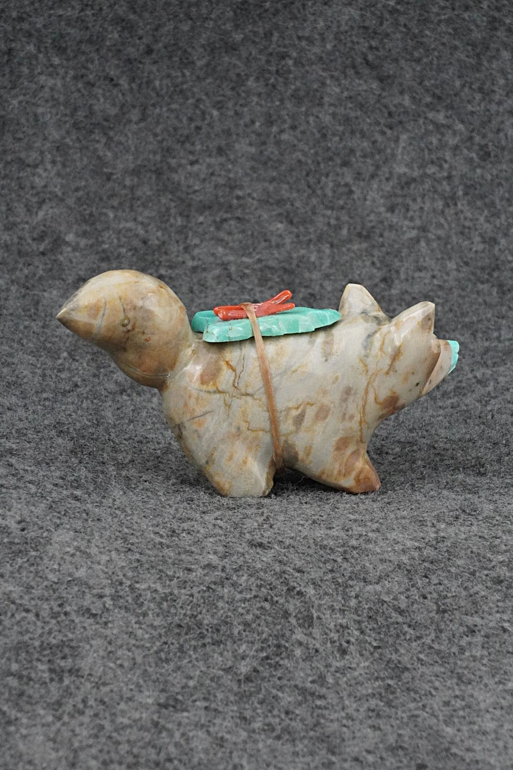 Fox Zuni Fetish Carving - Enrike Leekya