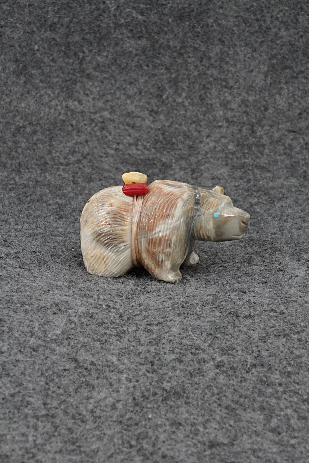 Bear Zuni Fetish Carving - Farlan & Paulette Quam