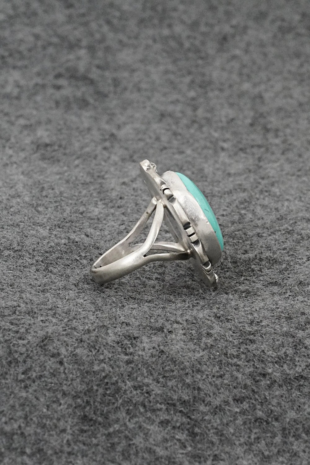 Turquoise & Sterling Silver Ring - Thomas Francisco - Size 6