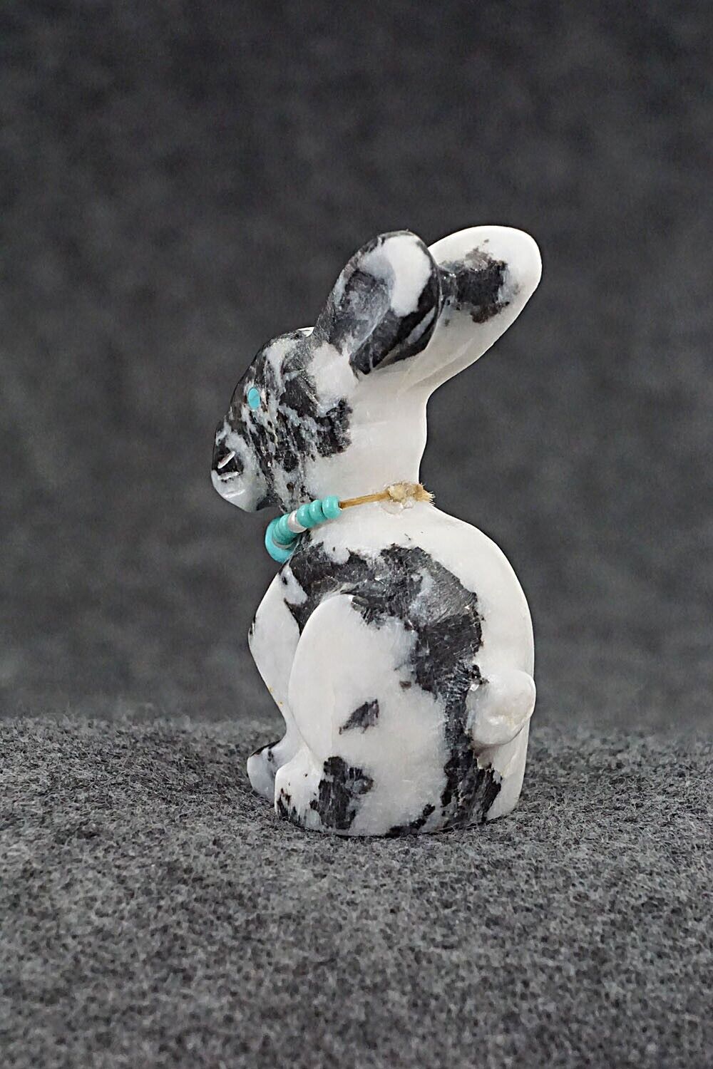 Jack Rabbit Zuni Fetish Carving - Andres Lementino