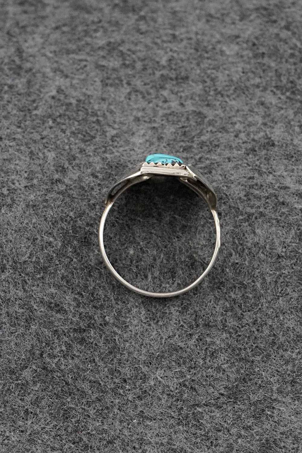Turquoise & Sterling Silver Vintage Ring - Size 11