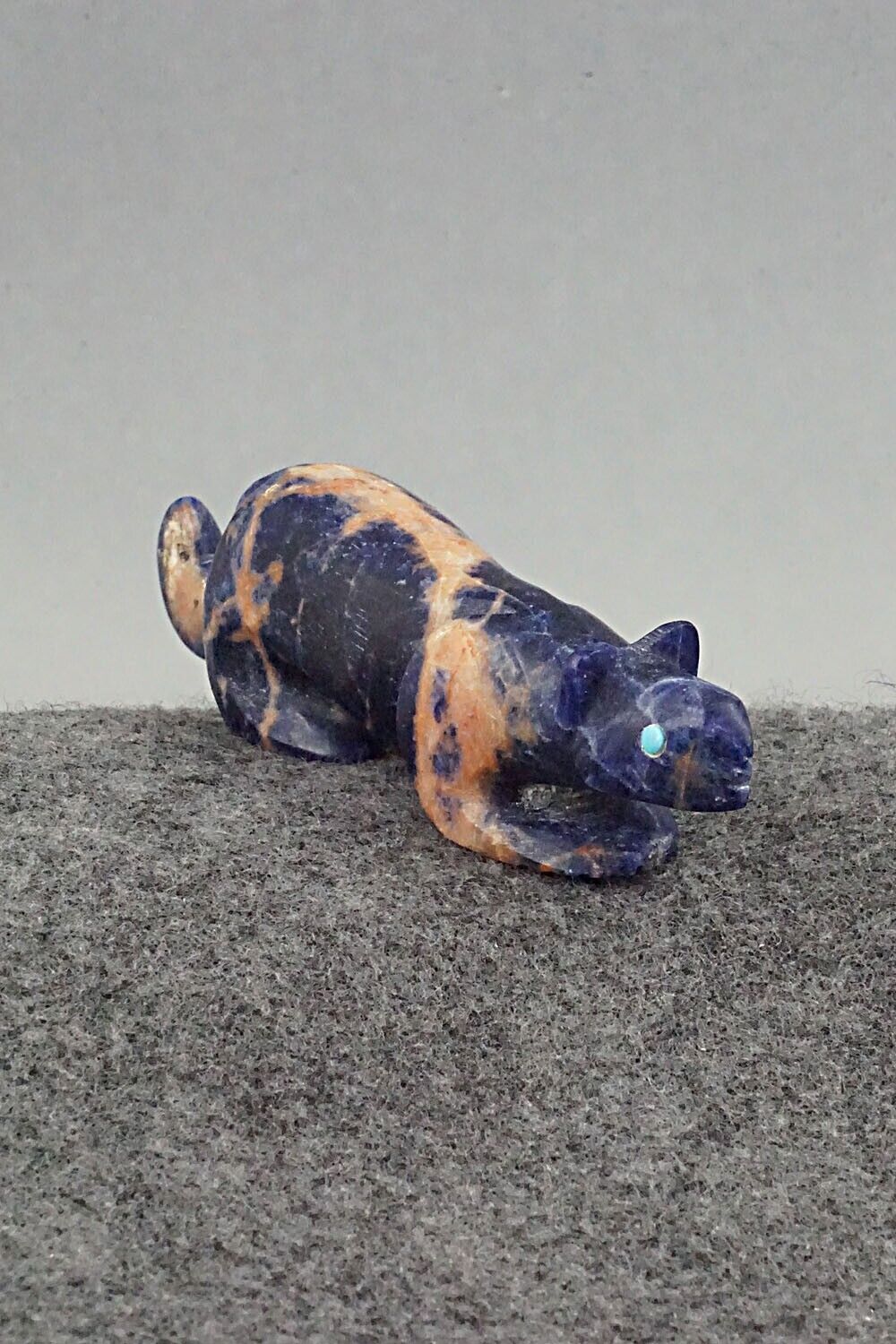 Mountain Lion Zuni Fetish Carving - Ronnie Lunasee