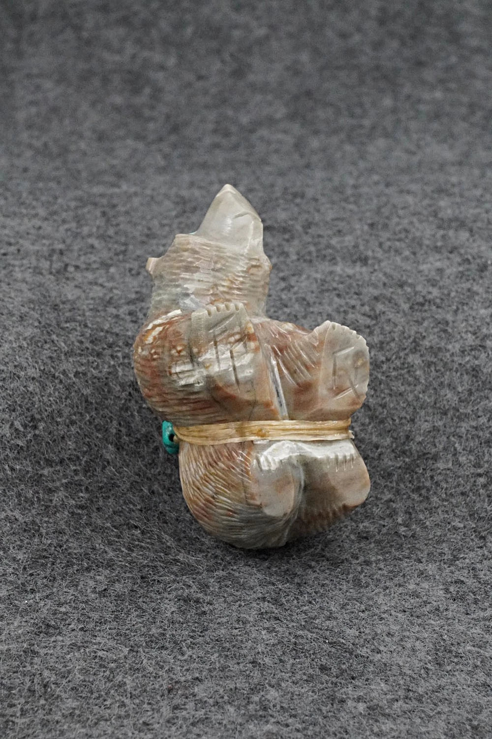 Bear Zuni Fetish Carving - Farlan & Paulette Quam