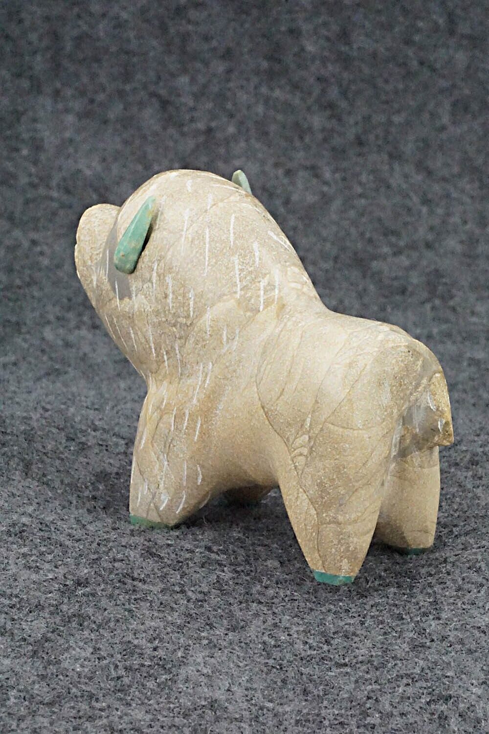 Buffalo Zuni Fetish Carving - Lyndric Leekya