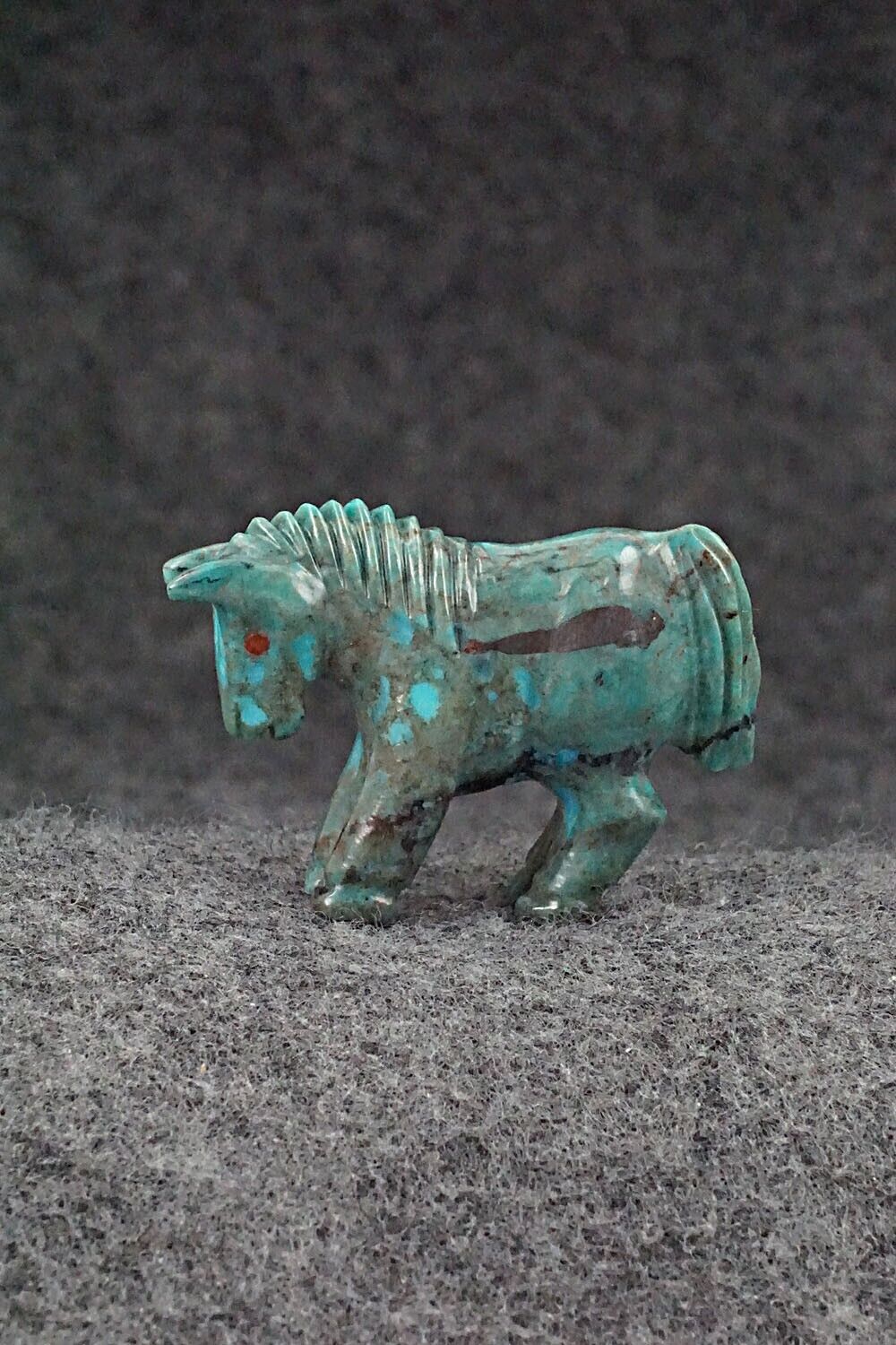 Horse Zuni Fetish Carving - Andres Quandelacy