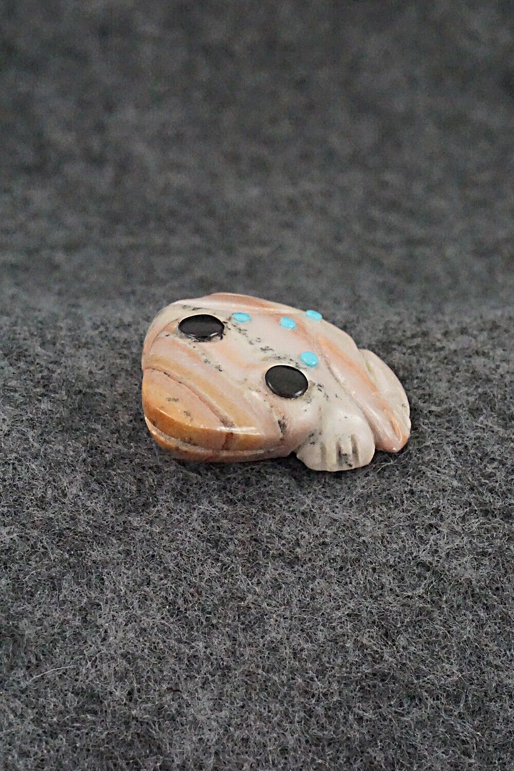 Frog Zuni Fetish Carving - Reynold Lunasee