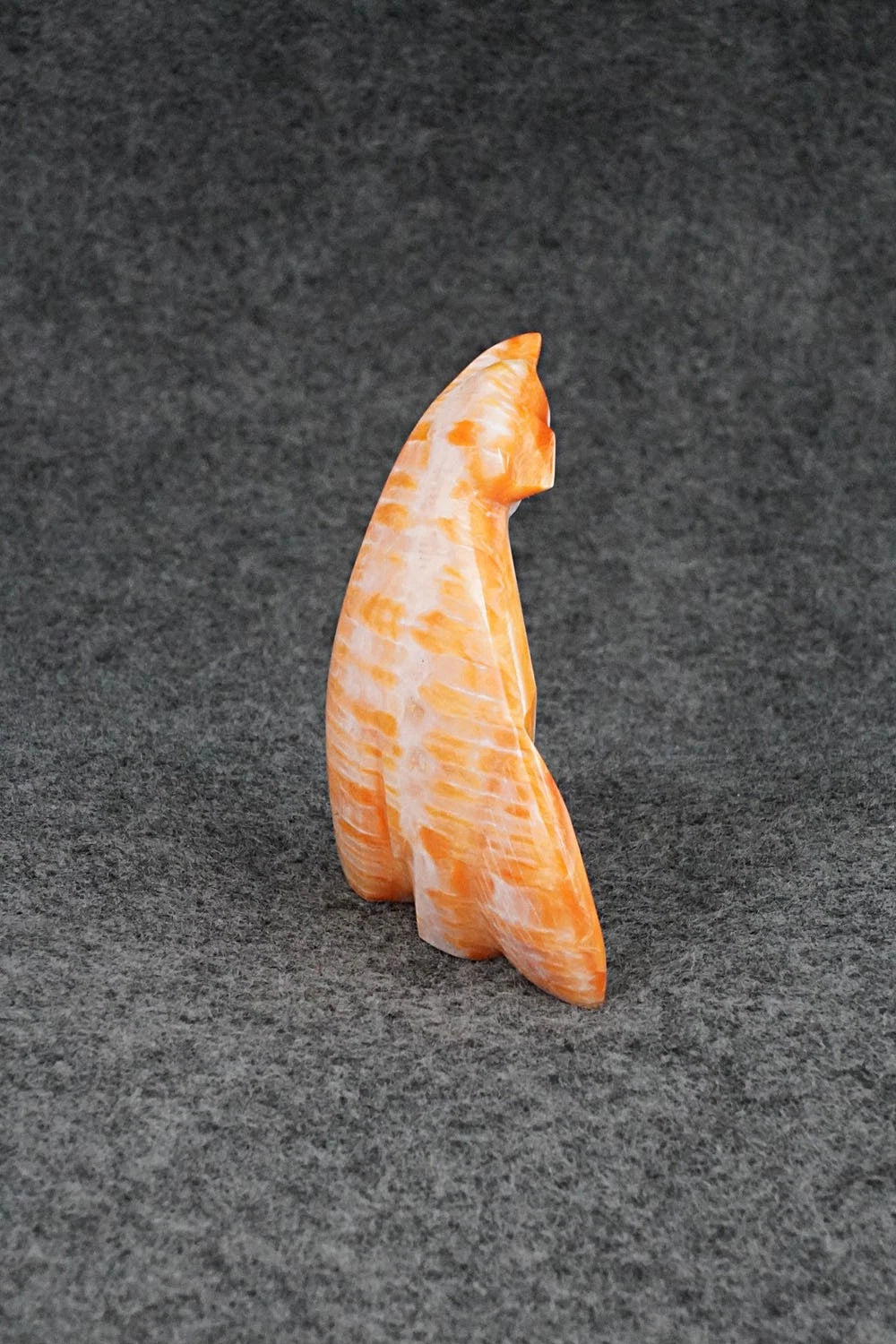 Wolf Zuni Fetish Carving - Kenric Laiwakete