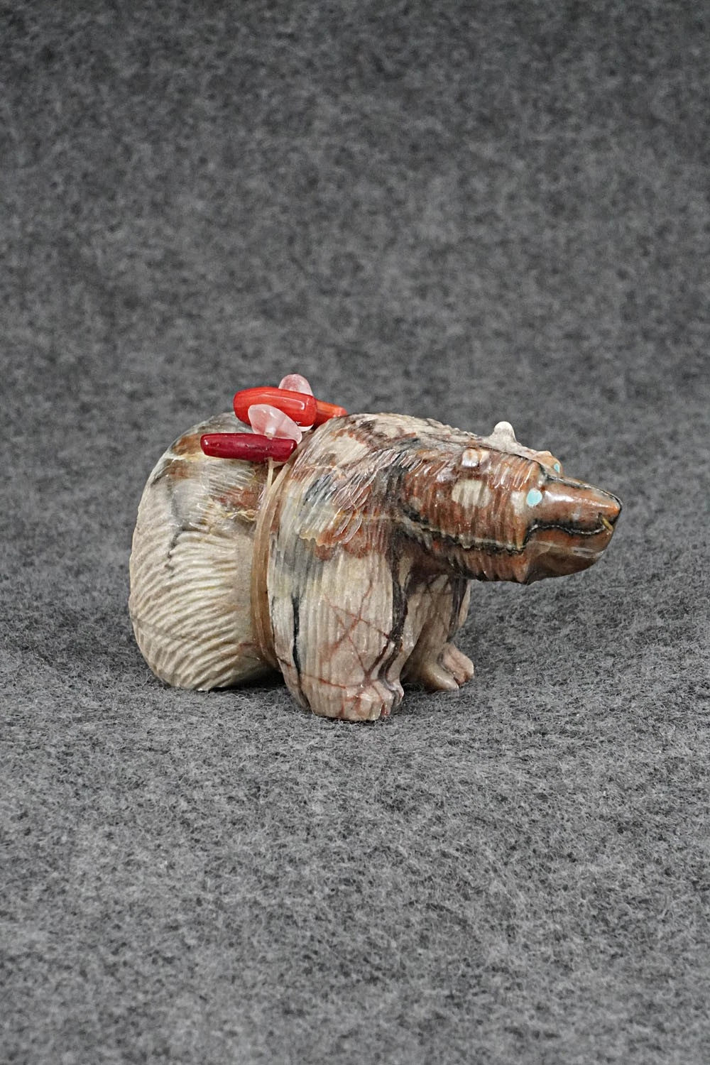 Bear Zuni Fetish Carving - Farlan & Paulette Quam