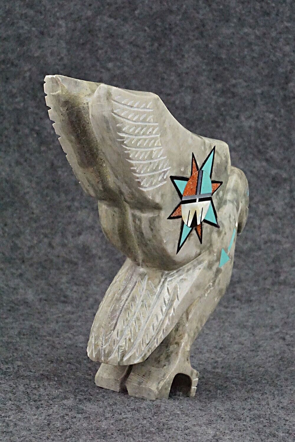 Eagle Zuni Fetish Carving - Andres Lementino