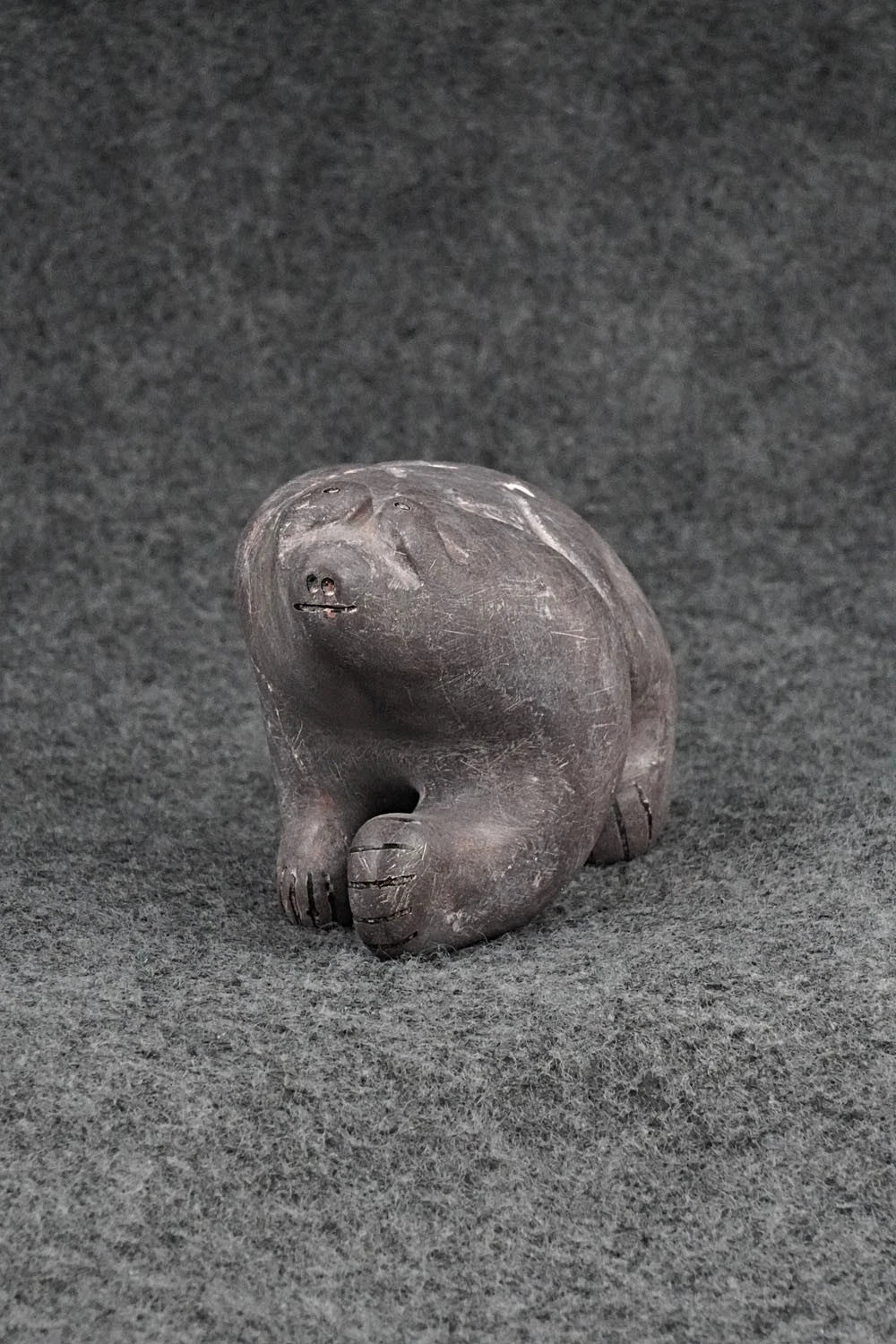 Bear Zuni Fetish Carving - Rick Kallestewa