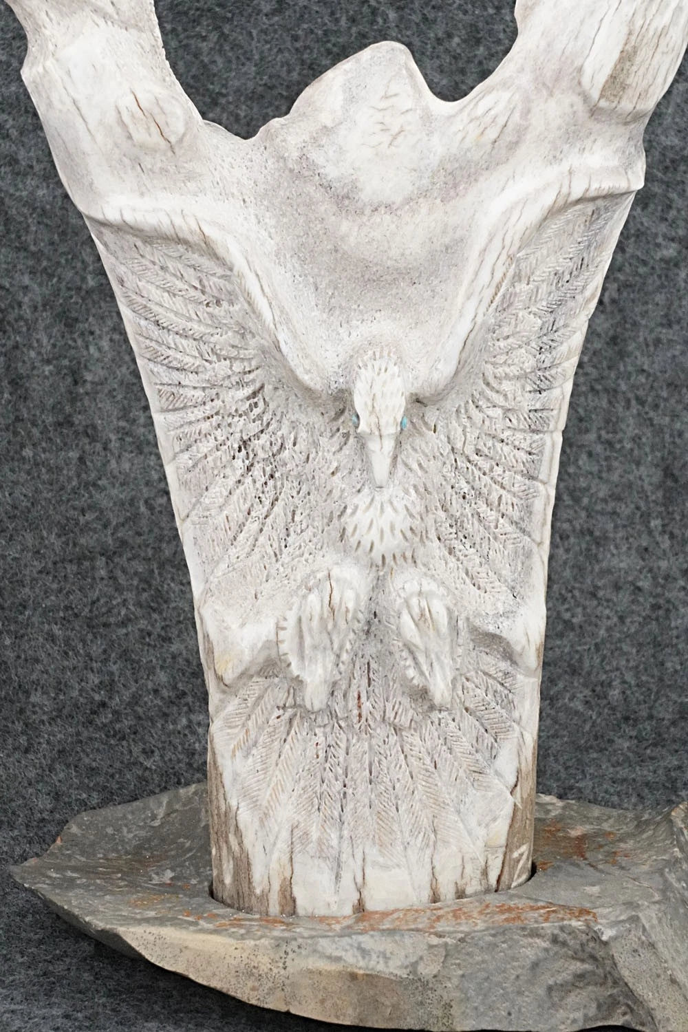Eagle Zuni Fetish Carving - Terrance Panteah