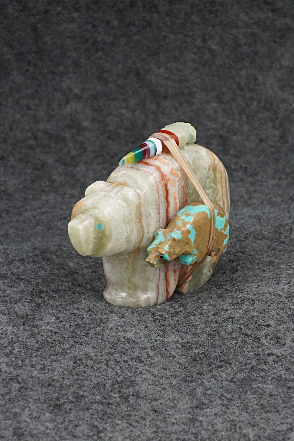 Bear Zuni Fetish Carving - Farlan & Paulette Quam