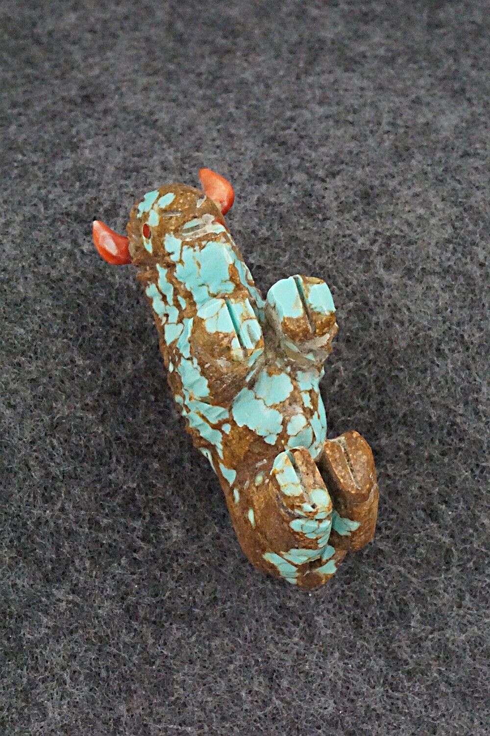 Buffalo Zuni Fetish Carving - Andres Quandelacy