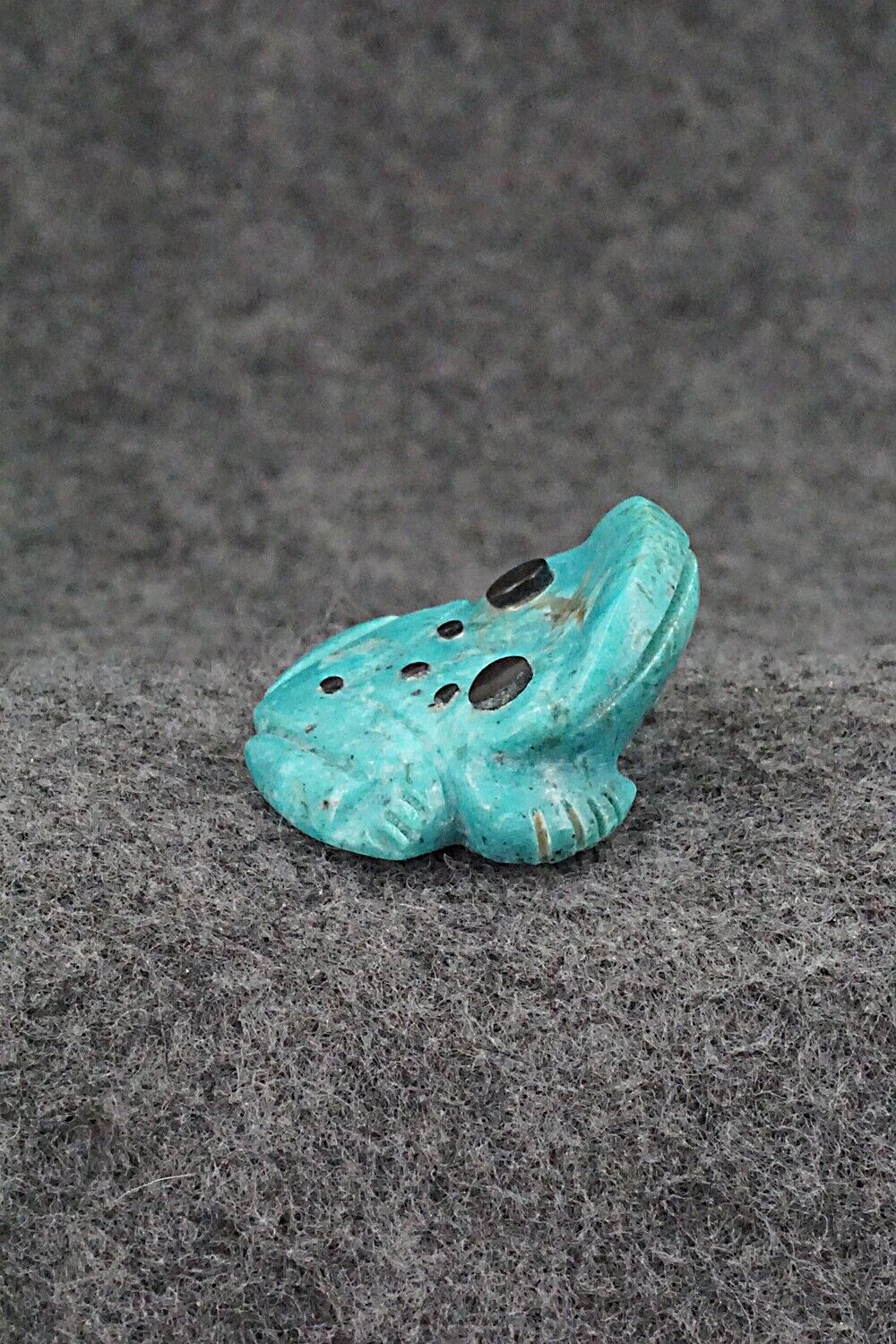 Frog Zuni Fetish Carving - Reynold Lunasee